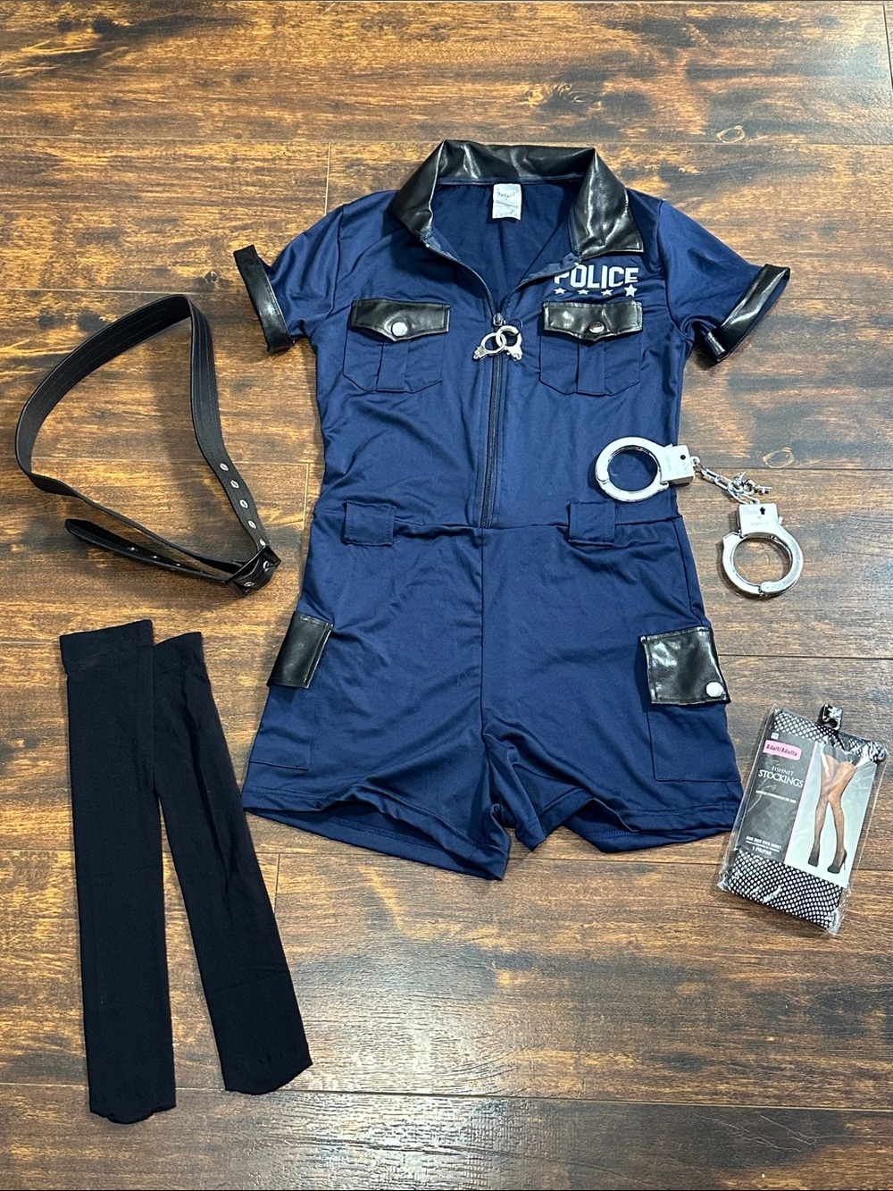 👮♀️ Spirit Officer Trouble Police Costume Adult Medium + Extras